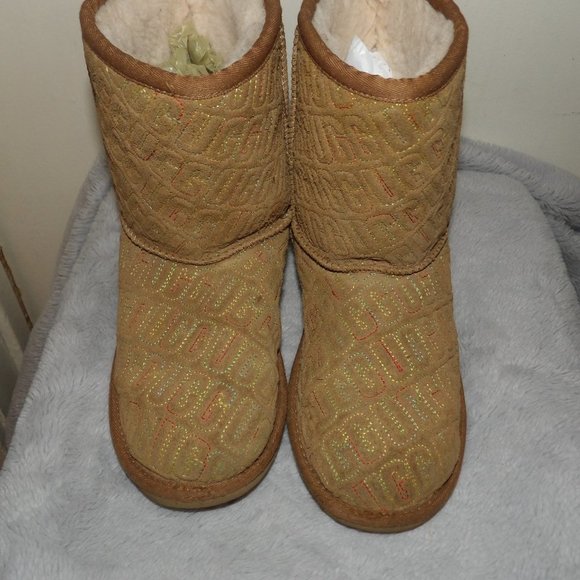 UGG Other - UGG Brown Logo Boots Sz 4